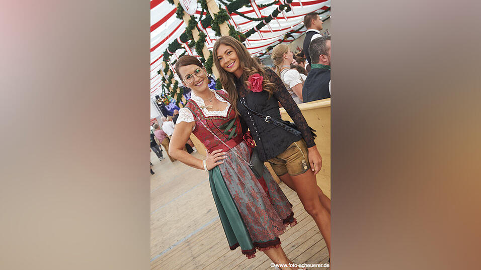 Die Partybilder von Freitag, 19. August 2022, aus dem Festzelt Lechner.