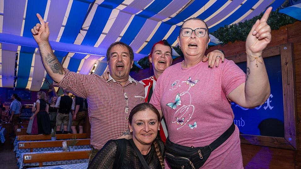 Die Partybilder vom Sonntag, 16. August, aus dem Festzelt Wenisch. Die Partybilder vom Sonntag, 16. August, aus dem Festzelt Wenisch.
