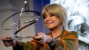 Judy Winter, Schauspielerin, reagiert auf den Götz-George-Preis 2025. Judy Winter, Schauspielerin, reagiert auf den Götz-George-Preis 2025.