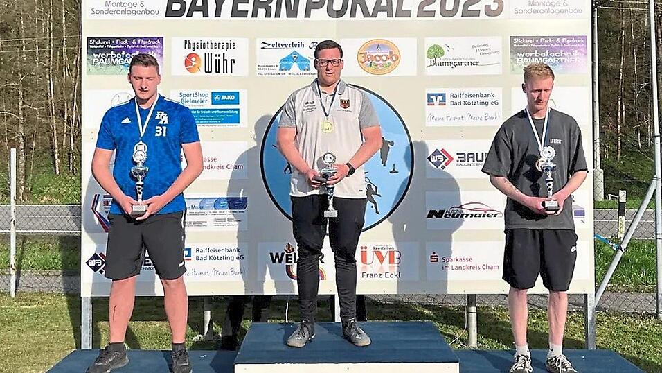 Alexander Sp&auml;th (links) unterlag im Finale ganz knapp Lukas Michl (Mitte). Auf Rang 3 landete Bastian Simon.