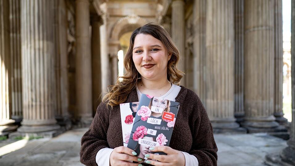 In ihren B&uuml;chern thematisiert D&ouml;ling Mobbing und sexualisierte Gewalt.