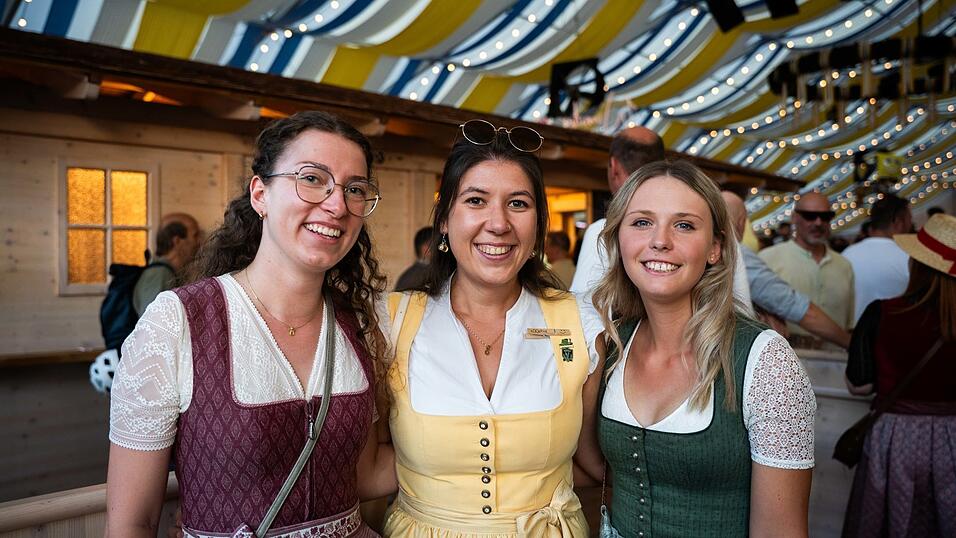 Die Partybilder vom Samstag, 15. August, aus dem Festzelt Reisinger. Die Partybilder vom Samstag, 15. August, aus dem Festzelt Reisinger.