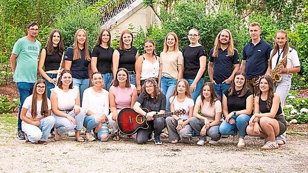 Der diesj&auml;hrige Burgfestchor &uuml;bt bereits flei&szlig;ig.