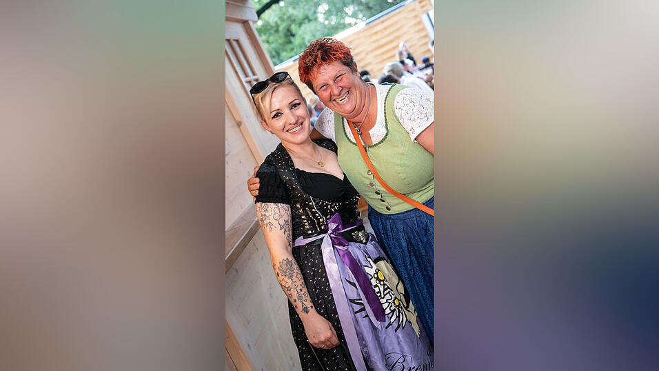 Die Partybilder vom Montag, 18. August, aus dem Festzelt Reisinger. Die Partybilder vom Montag, 18. August, aus dem Festzelt Reisinger.