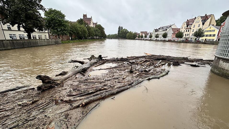 Am Maxwehr. Am Maxwehr.