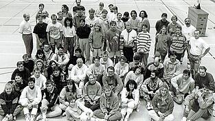 Die Volleyballer der SG Moosburg bei der Stadtmeisterschaft im Jahr 1993.