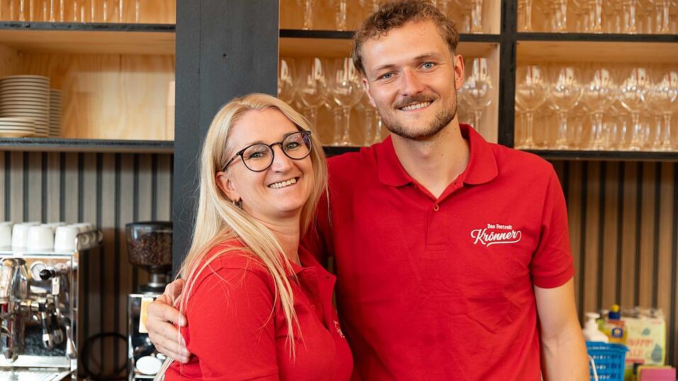 Die Partybilder vom Sonntag, 9. August, aus dem Festzelt Krönner. Die Partybilder vom Sonntag, 9. August, aus dem Festzelt Krönner.
