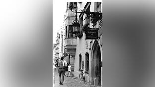 Schon vor 25 Jahren gab es Vorschläge, die Altstadt zu begrünen. Der Verein Architektur und Kunst wünschte sich Oleanderbüsche vor dem Rathaus.