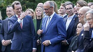 Bundeskanzler Friedrich Merz (CDU) hat die Wahlerfolge der CDU bei den Kommunalwahlen in NRW gelobt. Bundeskanzler Friedrich Merz (CDU) hat die Wahlerfolge der CDU bei den Kommunalwahlen in NRW gelobt.