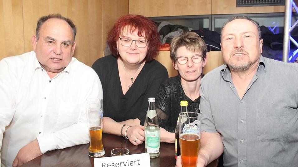 Auf der Eskara &Uuml;30-Party in Essenbach war wieder viel los.