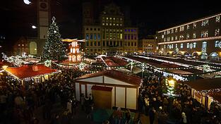 Der Christkindlesmarkt in Augsburg wird in diesem Jahr erstmals per Video überwacht. (Archivbild)