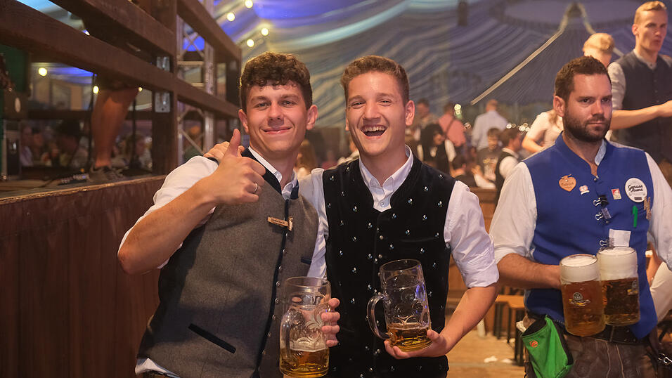 Die Partybilder vom Dienstag, 15. August 2023, aus dem Festzelt Wenisch. Die Partybilder vom Dienstag, 15. August 2023, aus dem Festzelt Wenisch.