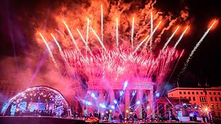 Deutschlands größte Silvesterparty in Berlin am Brandenburger Tor war lange Tradition.