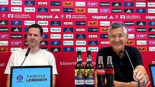 Bayern-Präsident Herbert Hainer (r) sieht einen besonderen Wert des FC Bayern für die NBA Europe. Bayern-Präsident Herbert Hainer (r) sieht einen besonderen Wert des FC Bayern für die NBA Europe.