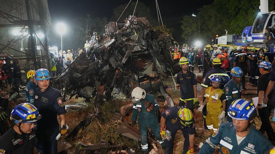 Die Bergungsarbeiten gestalteten sich als schwierig.