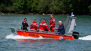 Innenminister Herrmann, DLRG und Wasserwacht starten eine Kampagne f&uuml;r mehr Sicherheit am Badesee.