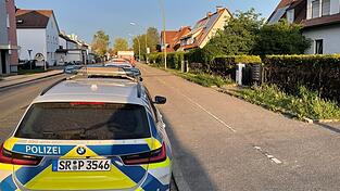 Bei der Polizei-Kontrolle einer Doppelhaushälfte in der Füttererstraße in Landshut fiel auf, dass viele der dort gemeldeten Menschen gar nicht mehr in dem Haus leben. Bei der Polizei-Kontrolle einer Doppelhaushälfte in der Füttererstraße in Landshut fiel auf, dass viele der dort gemeldeten Menschen gar nicht mehr in dem Haus leben.