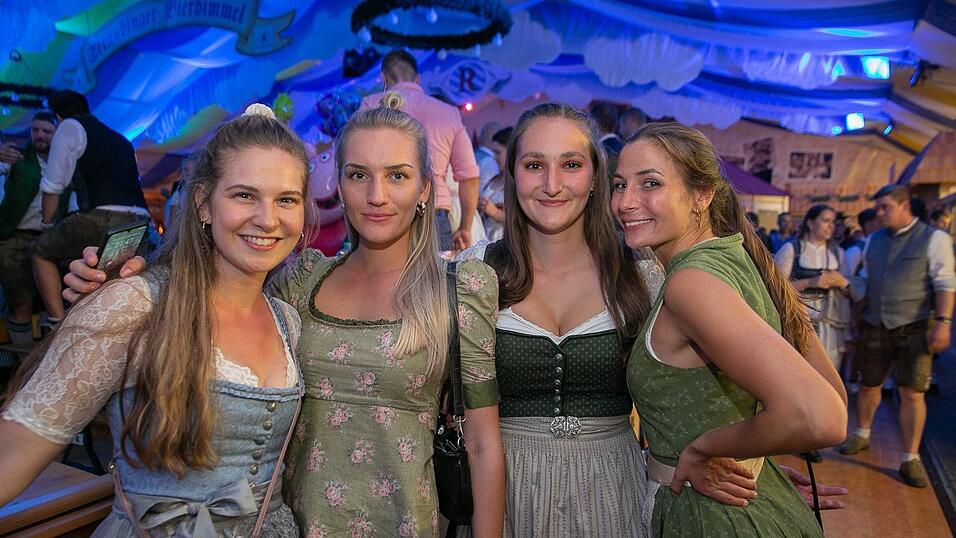 Die Partybilder vom Samstag, 13. August 2022, aus dem Festzelt Reisinger.
