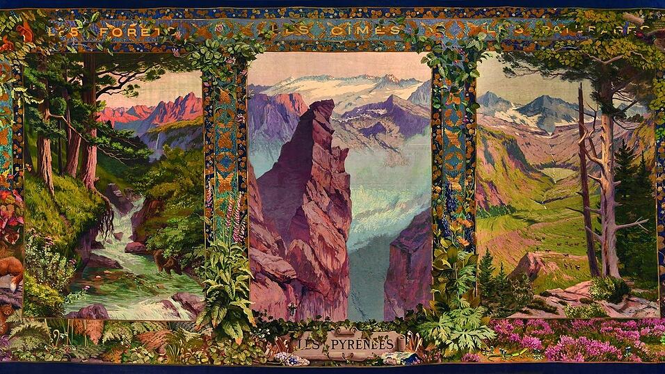 Großformat: 'Die Pyrenäen' aus der Serie 'Provinzen und Städte Frankreichs' von Edmond Yarz, 1924 gewirkt in der Manufacture des Gobelins, ist 7,71 Meter lang und 3,73 Meter hoch. Großformat: 'Die Pyrenäen' aus der Serie 'Provinzen und Städte Frankreichs' von Edmond Yarz, 1924 gewirkt in der Manufacture des Gobelins, ist 7,71 Meter lang und 3,73 Meter hoch.