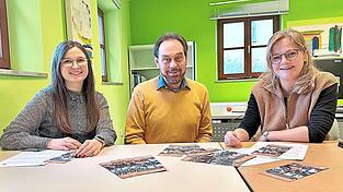 Stellten am Freitag die Erlebnisführungen vor: Tourist-Info-Leiterin Anna-Lena Fischer, Kulturreferent Heinz Winklmüller und Kulturamtsleiterin sowie Ideengeberin Katharina Drescher-Seidl (von links).