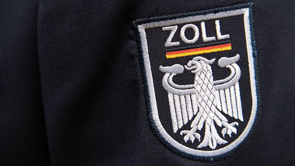 An der Razzia des regionalen Ermittlungszentrums der Finanzkontrolle Schwarzarbeit des Hauptzollamtes Frankfurt beteiligten sich rund 380 Einsatzkr&auml;fte. (Symbolbild)