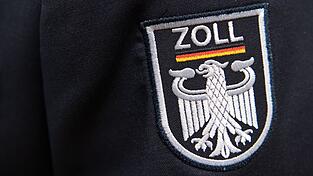 An der Razzia des regionalen Ermittlungszentrums der Finanzkontrolle Schwarzarbeit des Hauptzollamtes Frankfurt beteiligten sich rund 380 Einsatzkr&auml;fte. (Symbolbild)