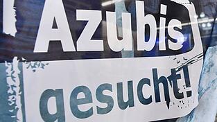 Azubis gesucht. Viele Unternehmen sind fortwährend auf der Suche nach Auszubildenden. (Symbolbild)