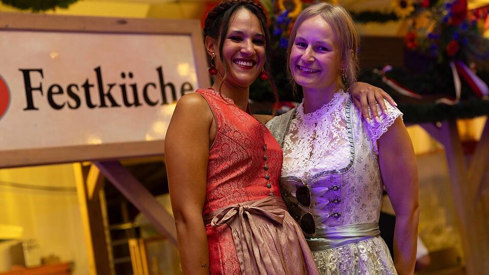 Die Partybilder vom Samstag, 8. August, aus dem Festzelt Greindl. Die Partybilder vom Samstag, 8. August, aus dem Festzelt Greindl.