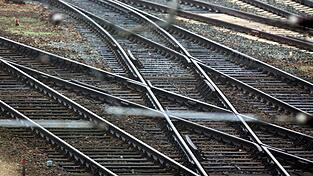 In den vergangenen Wochen häufen sich Ausfälle und Verspätungen auf der Bahnstrecke Hof-München.
