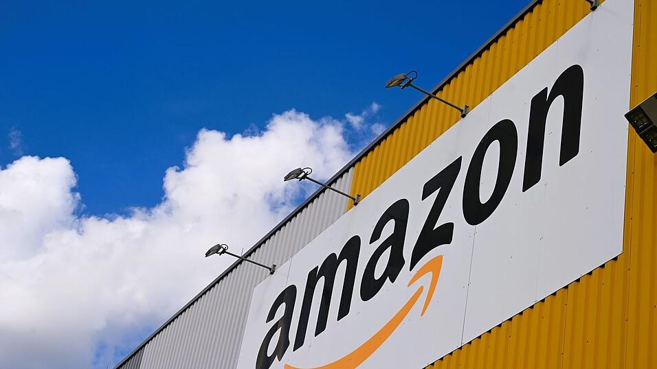 Zu Amazon gehört neben dem Handelsgeschäft auch die Cloud-Sparte AWS. (Archivbild) Zu Amazon gehört neben dem Handelsgeschäft auch die Cloud-Sparte AWS. (Archivbild)