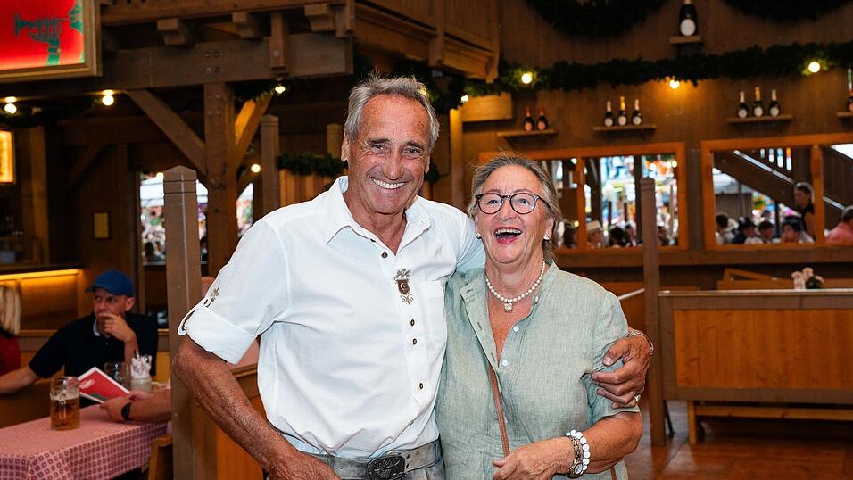 Die Partybilder vom Montag, 17. August, aus dem Festzelt Krönner. Die Partybilder vom Montag, 17. August, aus dem Festzelt Krönner.
