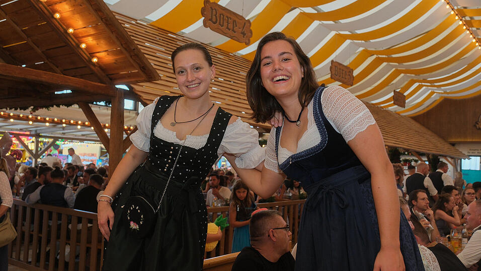 Die Partybilder vom Mittwoch, 16. August 2023, aus dem Festzelt Nothaft. Die Partybilder vom Mittwoch, 16. August 2023, aus dem Festzelt Nothaft.