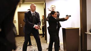 Mitten w&auml;hrend der Veranstaltung brach pl&ouml;tzlich Chaos aus.