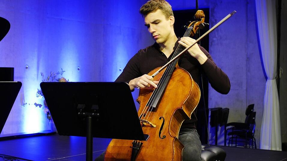 Cellist Anton Spronk.
