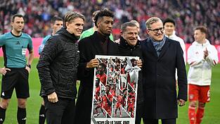 Der FC Bayern verabschiedet Kingsley Coman (2.v.l).