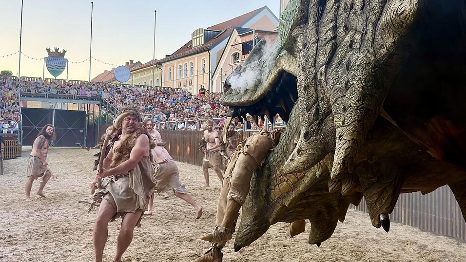 Schon in der Urzeit wurde der Drache bek&auml;mpft.