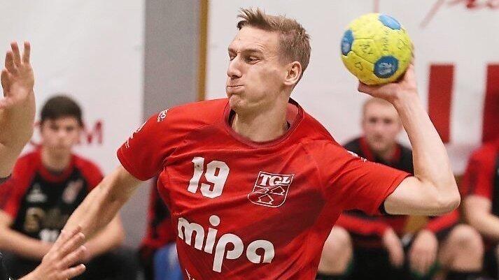 Die TG Mipa Landshut um Paul Saborowski bl&auml;st zur Attacke auf den Spitzenreiter.