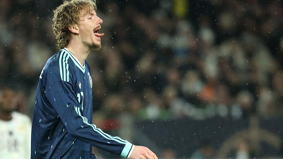 Nick Woltemade reagiert nach einem missgl&uuml;ckten Abschluss.