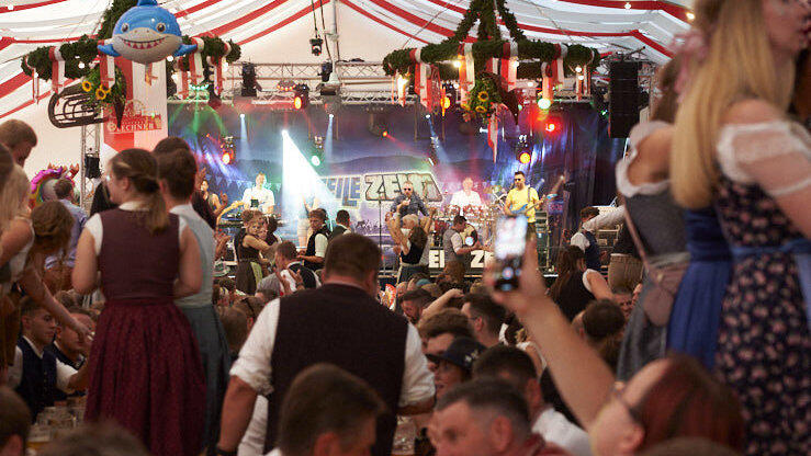 Die Partybilder vom Freitag, 14. August, aus dem Festzelt Lechner. Die Partybilder vom Freitag, 14. August, aus dem Festzelt Lechner.