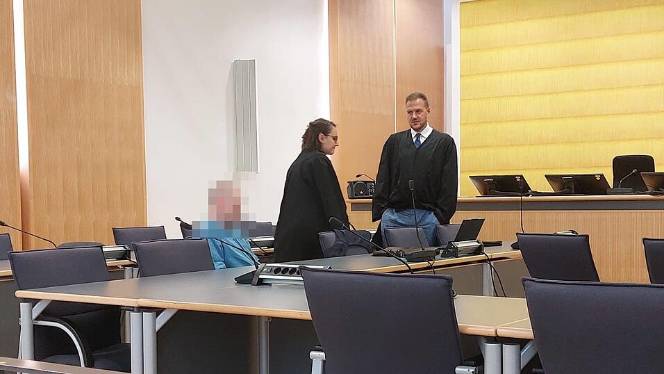Der Angeklagte wurde vor Gericht zu acht Jahren Haft verurteilt. Der Angeklagte wurde vor Gericht zu acht Jahren Haft verurteilt.