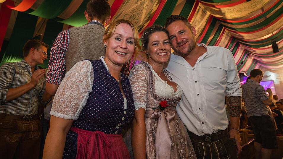 Die Partybilder vom Donnerstag, 15. August 2024, aus dem Festzelt Weckmann. Die Partybilder vom Donnerstag, 15. August 2024, aus dem Festzelt Weckmann.