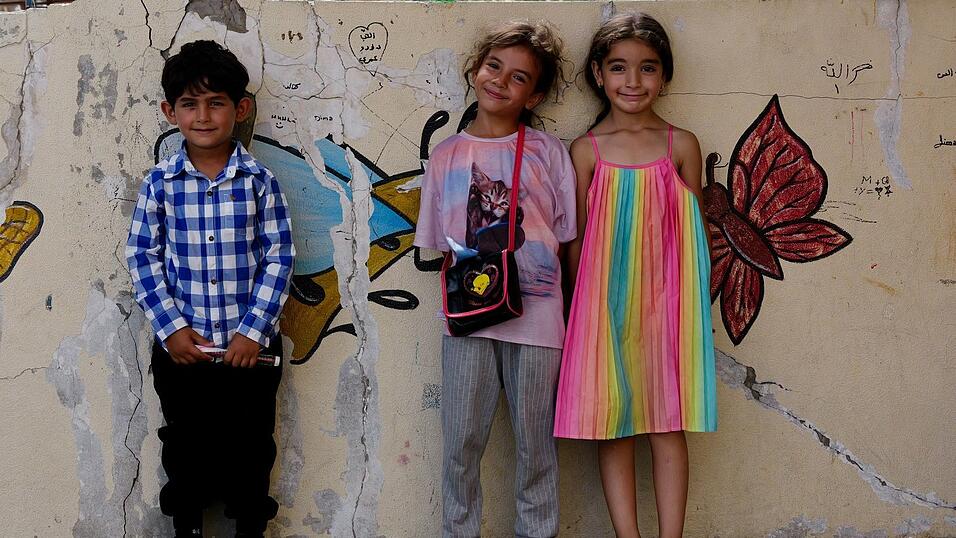 Binnenvertriebene in einer Schule nahe Beirut: F&uuml;r die Kinder ist der pl&ouml;tzliche Verlust der Heimat schmerzhaft.