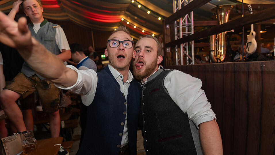 Die Partybilder vom Freitag, 11. August 2023, aus dem Festzelt Wenisch. Die Partybilder vom Freitag, 11. August 2023, aus dem Festzelt Wenisch.