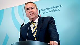 Verteidigungsminister stellt deutsche Milit&auml;rstrategie vor