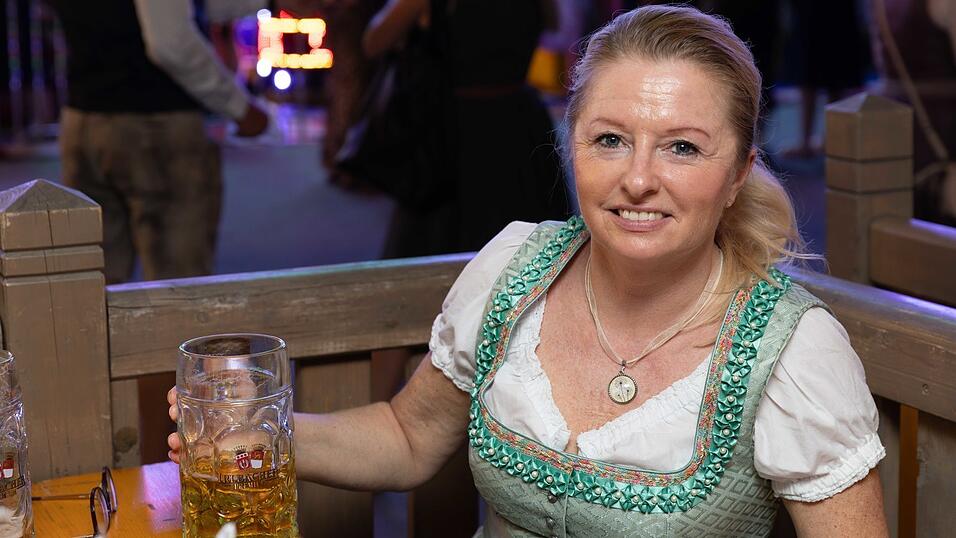 Die Partybilder vom Montag, 10. August, aus dem Festzelt Krönner. Die Partybilder vom Montag, 10. August, aus dem Festzelt Krönner.