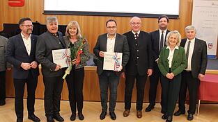 Die Träger des Denkmalschutzpreises. Die Träger des Denkmalschutzpreises.