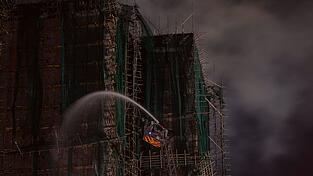 Die Löscharbeiten konnten am Vormittag eingestellt werden. Die Löscharbeiten konnten am Vormittag eingestellt werden.