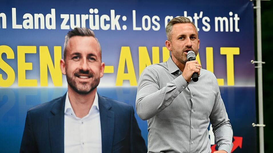 Andere Parteien haben eine Zusammenarbeit mit der AfD ausgeschlossen. Spitzenkandidat Ulrich Siegmund hat als Wahlziel «45 Prozent plus X» ausgegeben, um eine absolute Mehrheit für eine Alleinregierung zu erreichen. (Archivbild) Andere Parteien haben eine Zusammenarbeit mit der AfD ausgeschlossen. Spitzenkandidat Ulrich Siegmund hat als Wahlziel «45 Prozent plus X» ausgegeben, um eine absolute Mehrheit für eine Alleinregierung zu erreichen. (Archivbild)