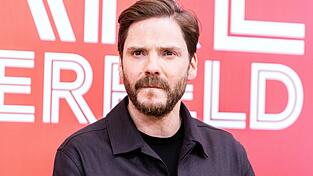 Daniel Brühl spielt in dem Insel-Thriller «Eden» mit. (Archivbild)