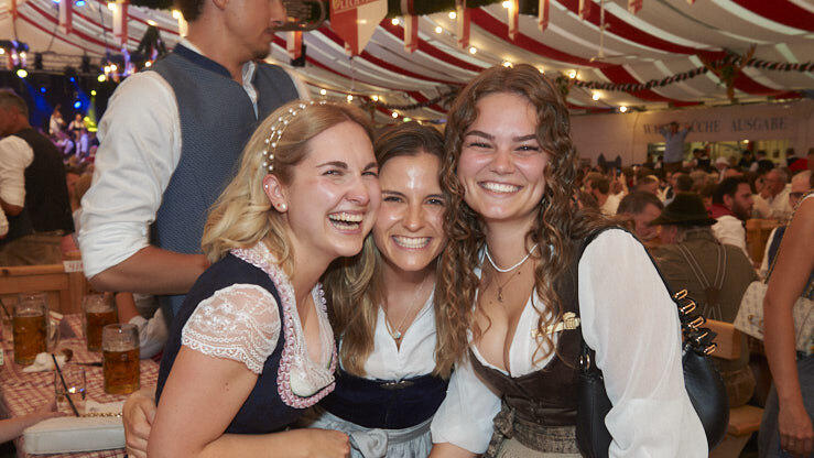 Die Partybilder vom Freitag, 7. August, aus dem Festzelt Lechner. Die Partybilder vom Freitag, 7. August, aus dem Festzelt Lechner.